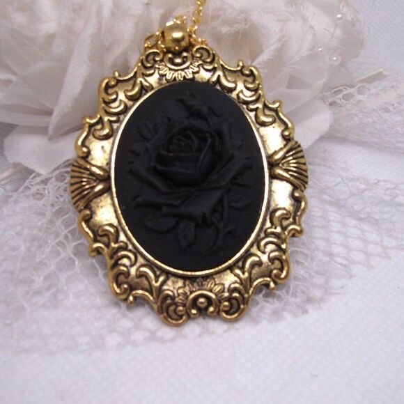 Gold Black on Black Rose Cameo Necklace Pendant - Picture 2 of 6